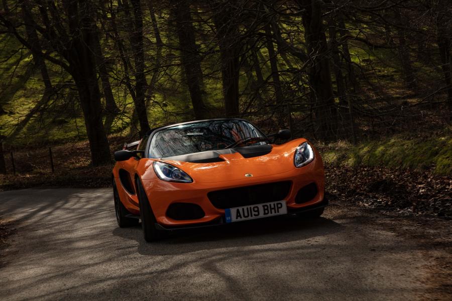  Lotus Elise Cup 250 2017 года  (UK) (фото 6 из 46)